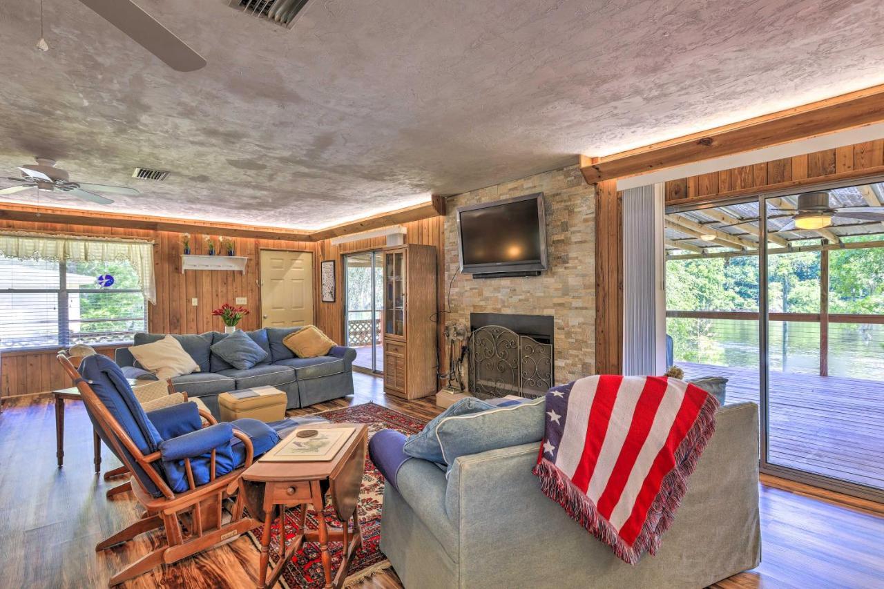 Charming Abode With Dock On The Suwannee River Bell Extérieur photo
