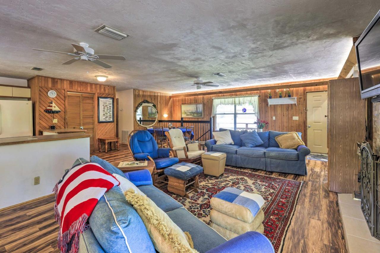 Charming Abode With Dock On The Suwannee River Bell Extérieur photo